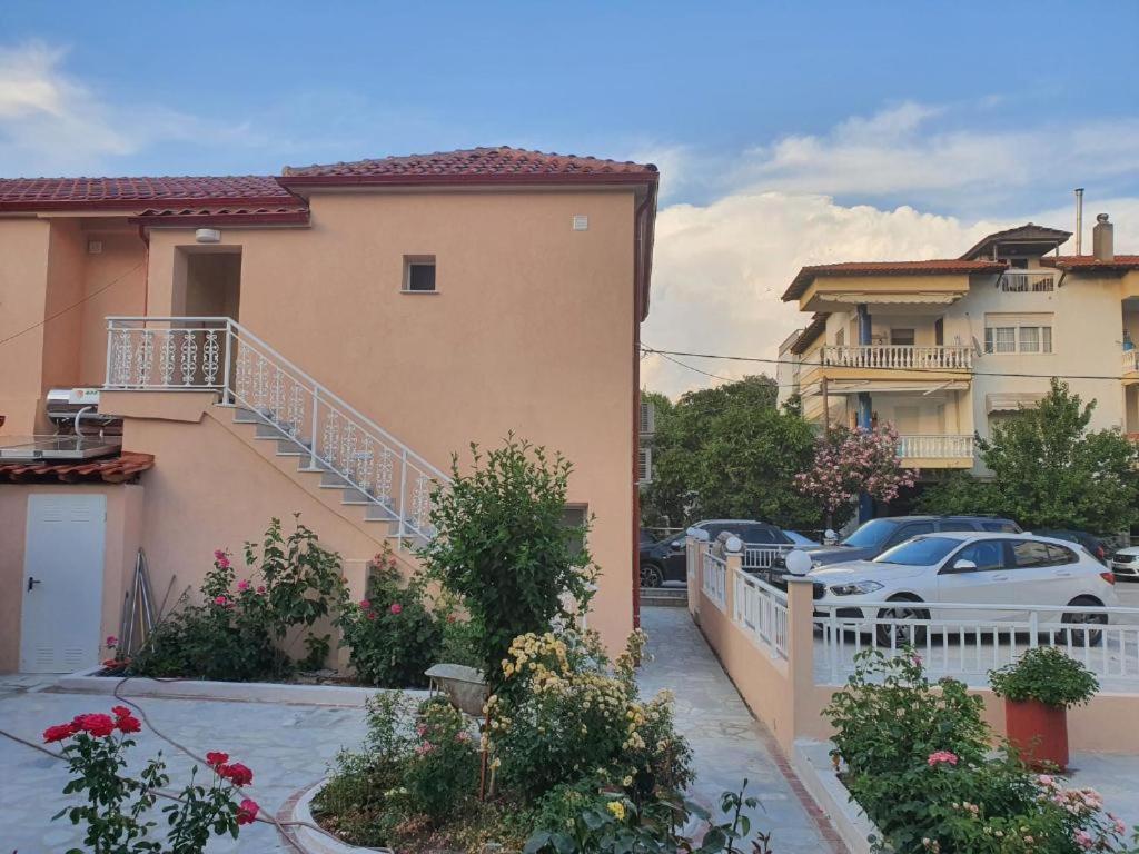 Casa Al Mare 1 Apartment Peraía Екстериор снимка